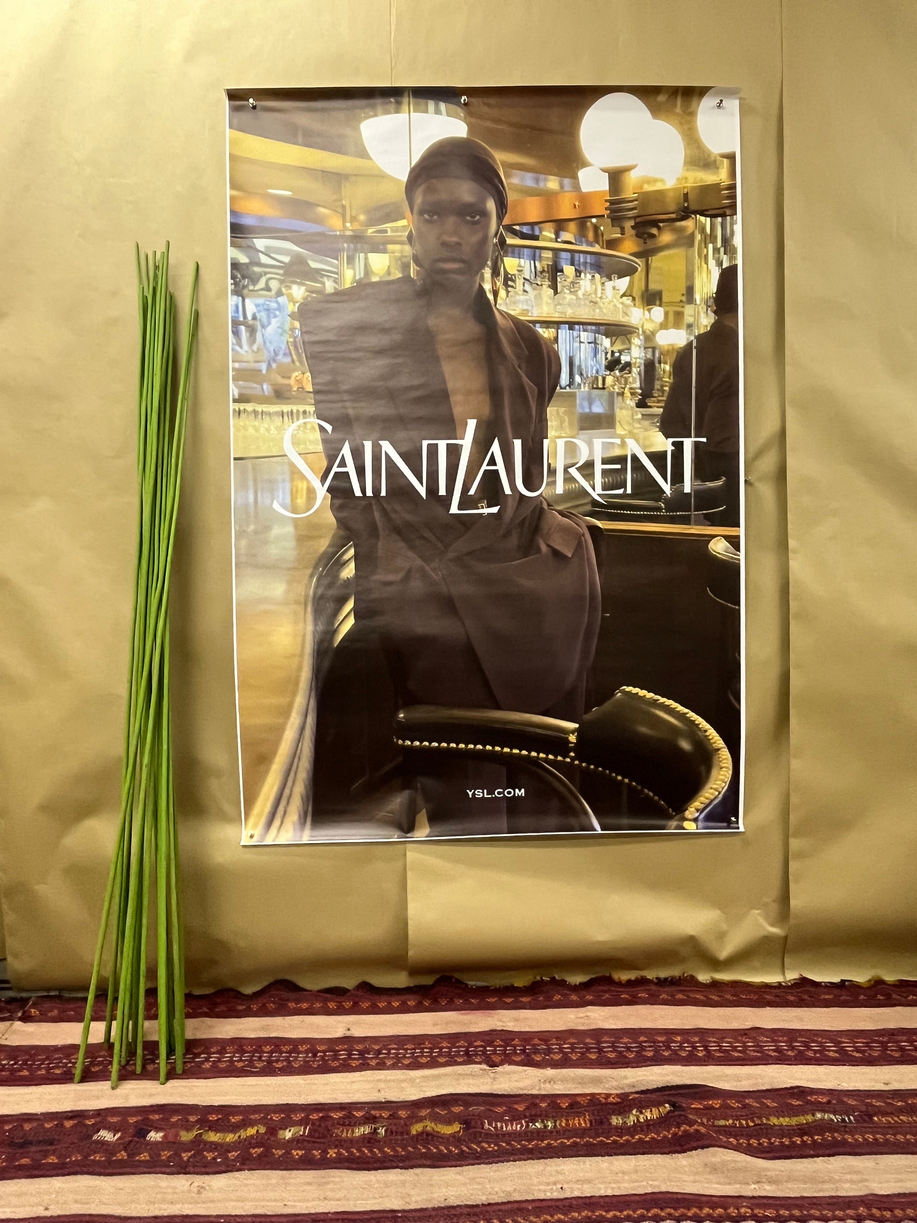 180x120 Saint Laurent